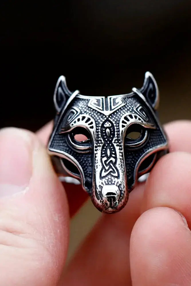 The Wolf Ring