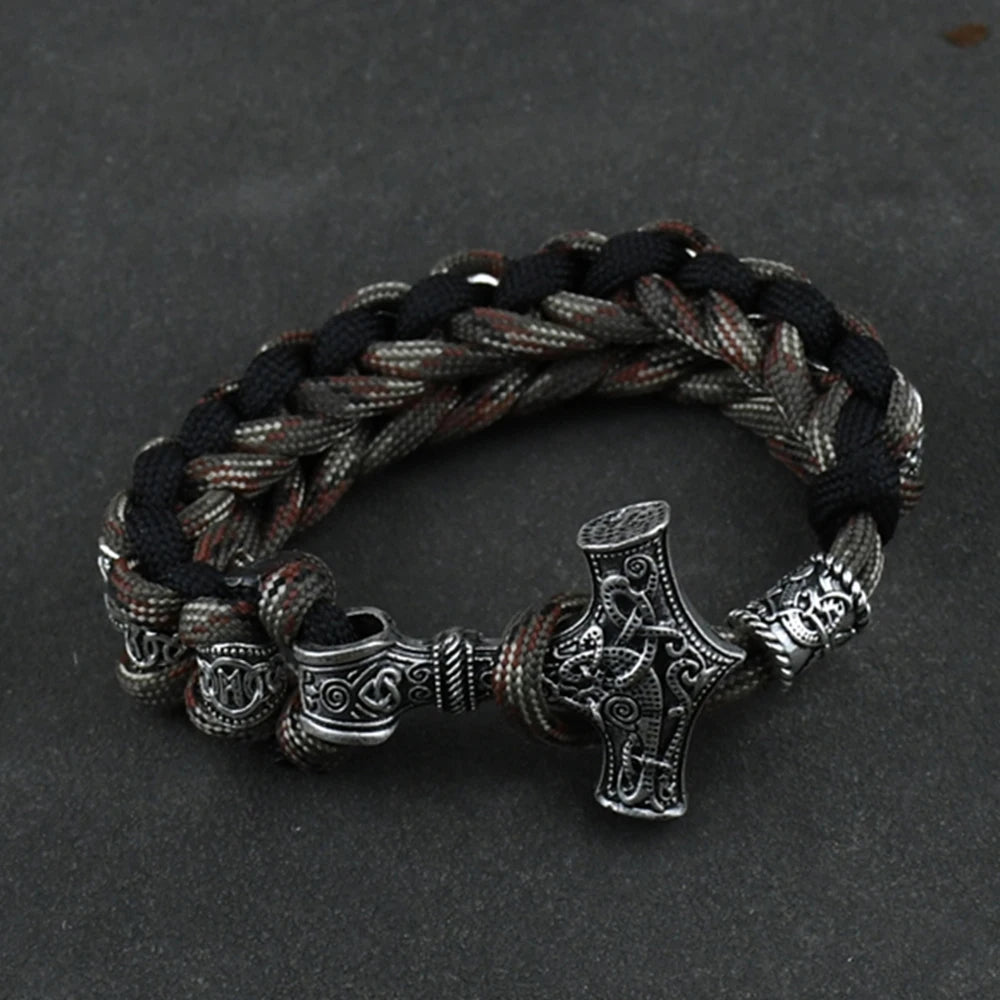 Le bracelet thor runes