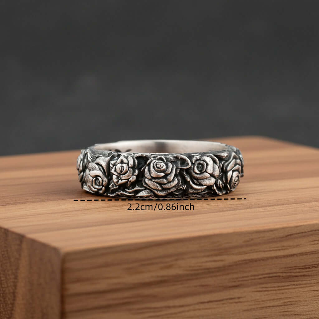 bague vintage roses en cuivre plaqué argent avec motif de roses, élégante et audacieuse, parfaite pour les occasions spéciales.