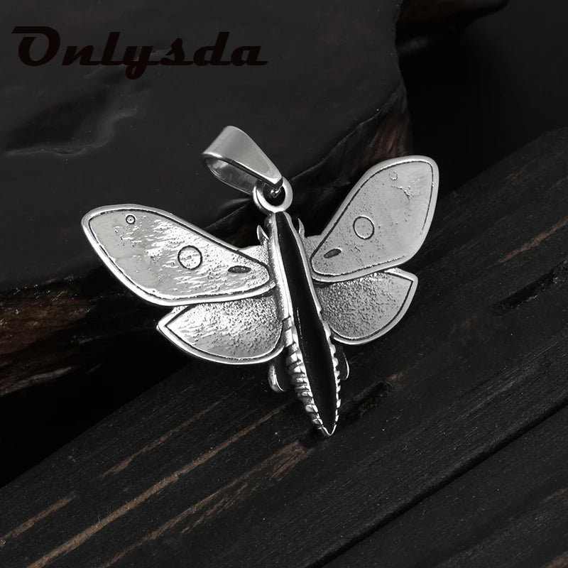 Pendentif papillon crane