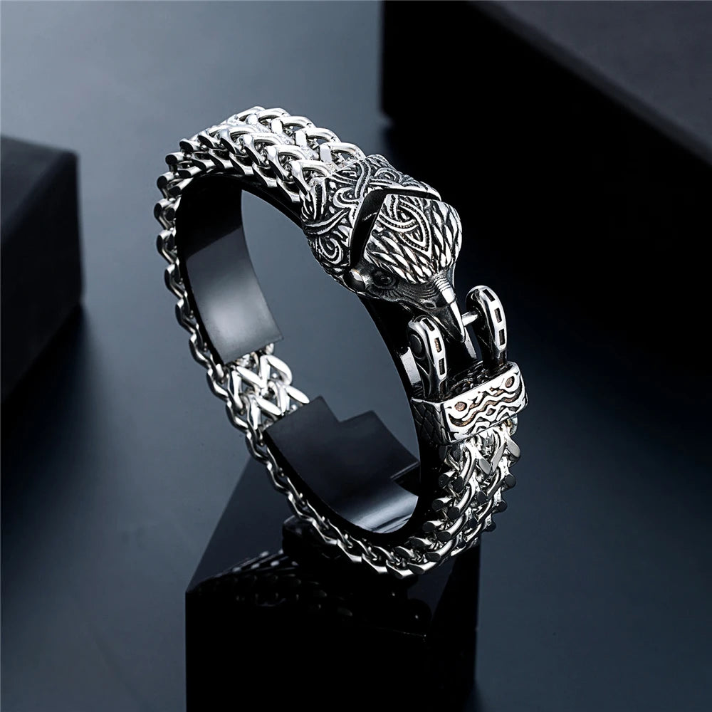 Bracelet animaux celtes en métal avec un design celtique détaillé et tête d'animaux. Élégant et mystérieux.