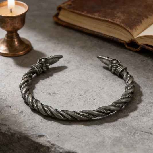 Bracelet manchette corbeau